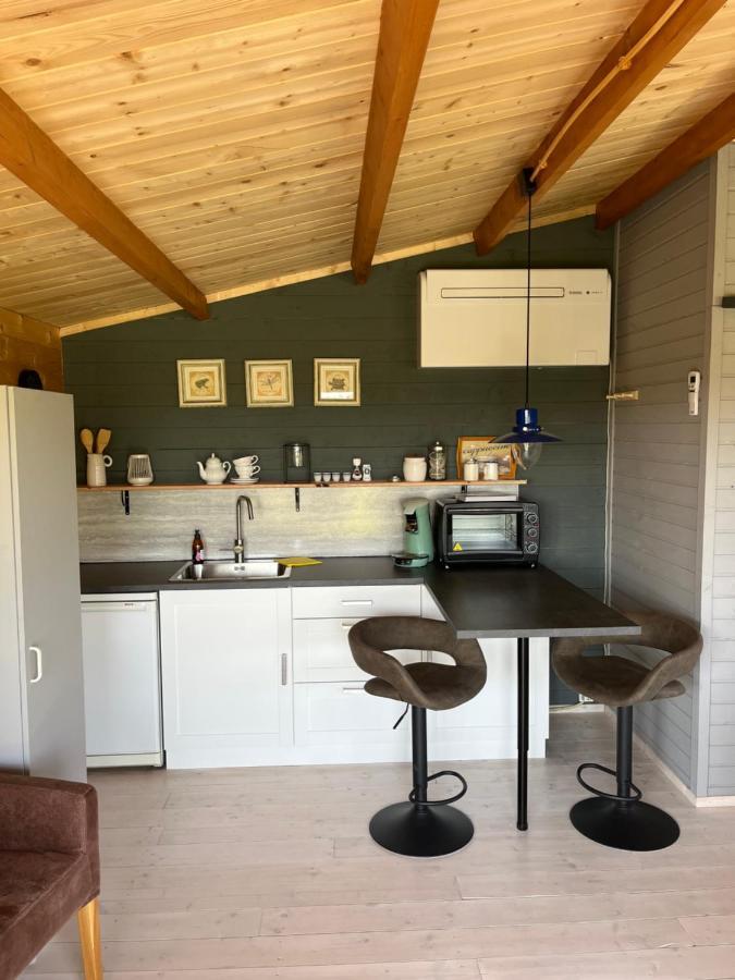 Fields 1216 Bed & Breakfast Zwaanshoek Екстериор снимка